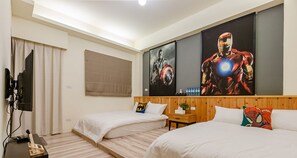 Comfort Quadruple Room, 2 Double Beds | Free minibar, desk, blackout curtains, soundproofing - Black House (Taitung)