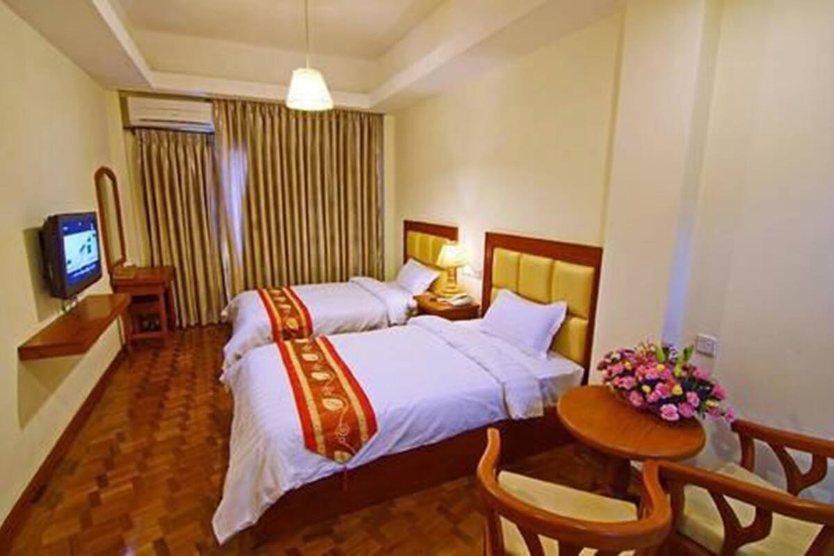 Superior Room | Minibar, in-room safe, desk, WiFi (free)