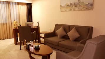 Executive Suite | Living area