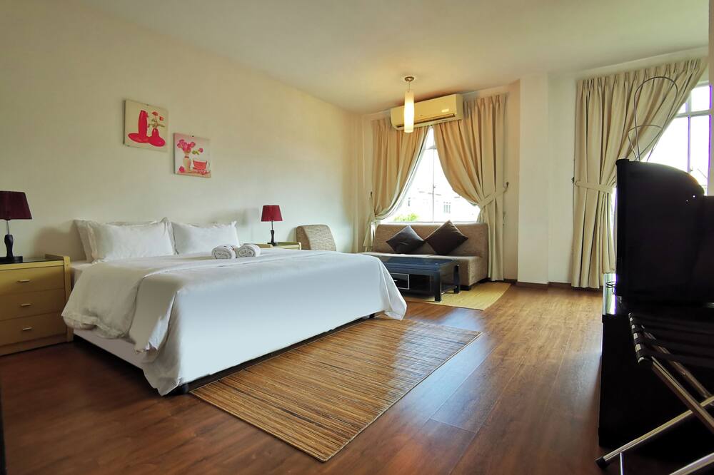 Natol Homestay - Kuching Home Penthouse Airport Road