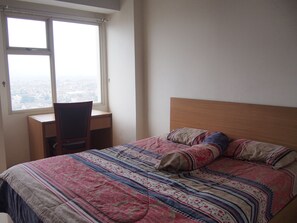 Classic-Studio | Schreibtisch, kostenloses WLAN