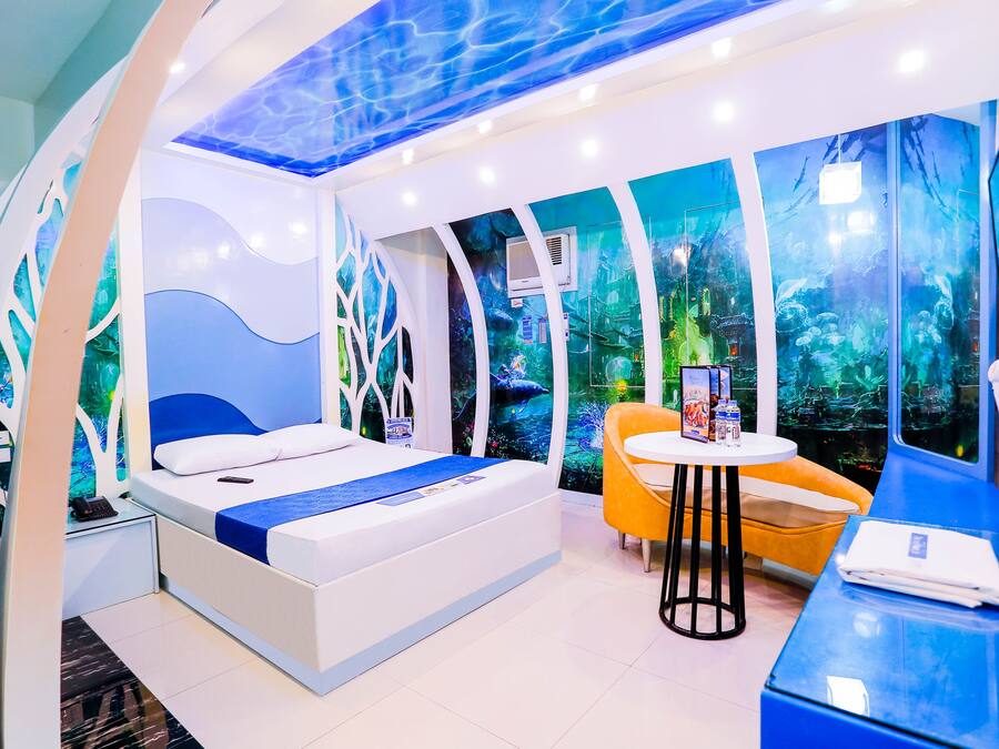 Executive Suite with Private Garage