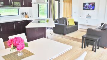 Smart TV, DVD player, stereo