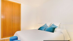 1 camera, ferro/asse da stiro, Wi-Fi, lenzuola