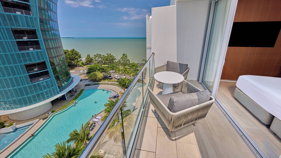 水晶溪莱利酒店