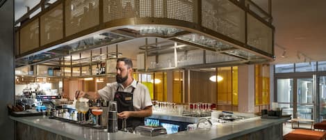 2 bares, bar en la azotea