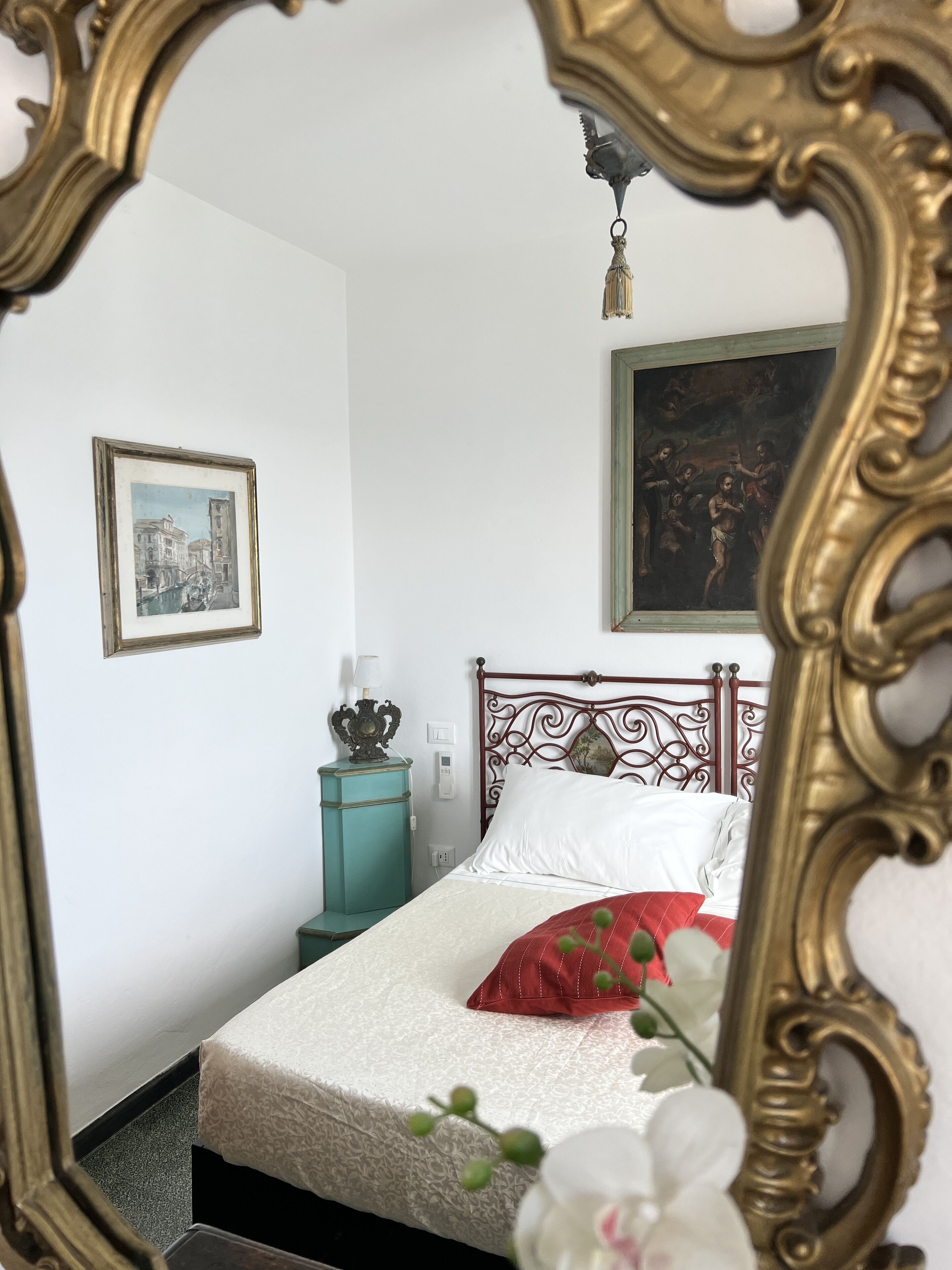4 chambres, fer et planche à repasser, lit parapluie, Wi-Fi gratuit