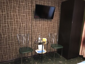 Iron/ironing board, free WiFi