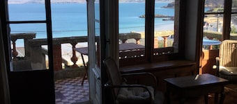 Large family home, seaside, 12 people