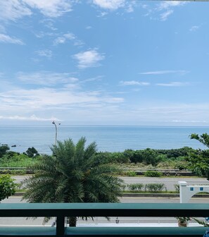 Kamar Quadruple Deluks, pemandangan samudra (202) | Balkon