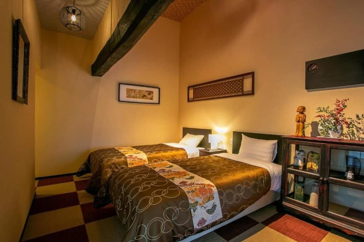 Twin Room, 2 Single Beds