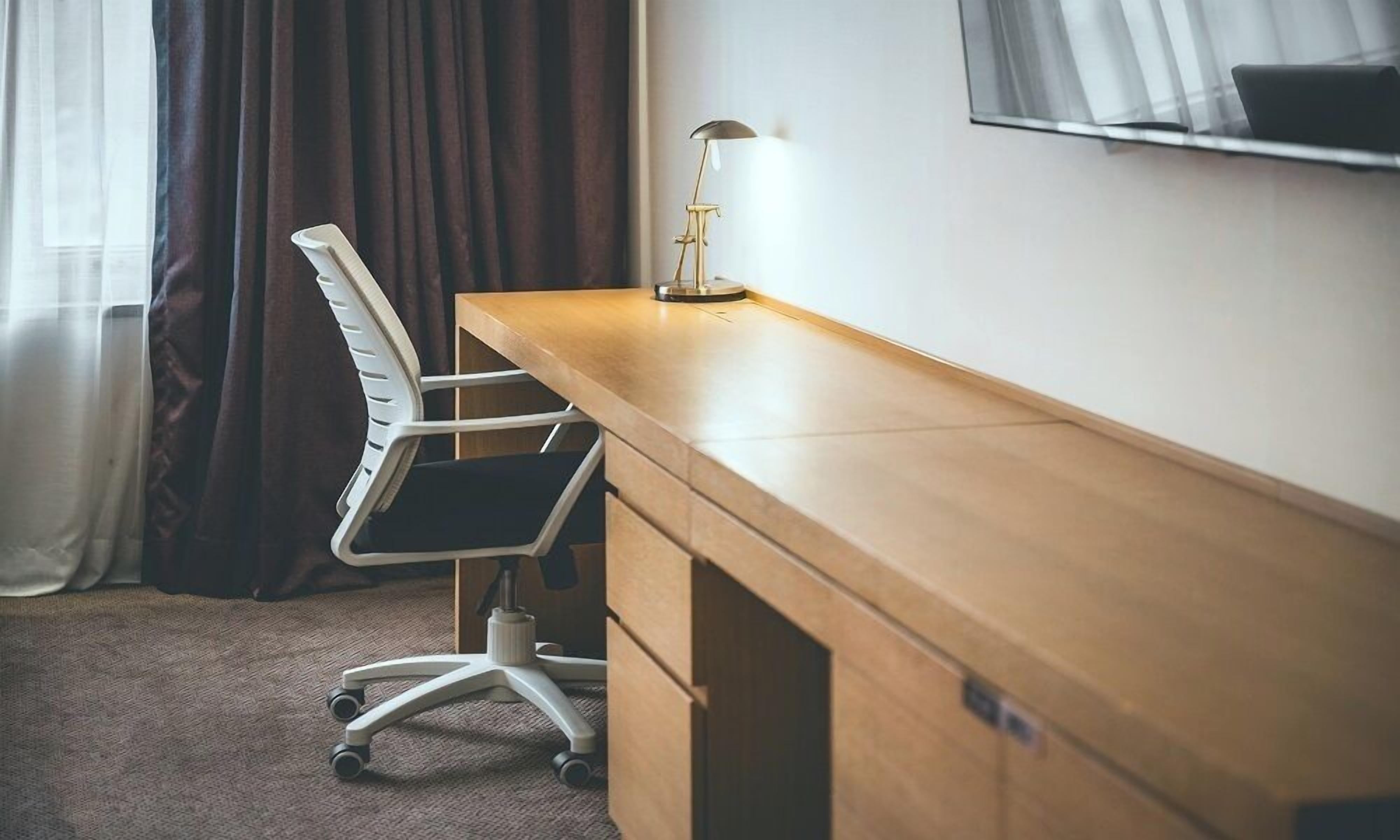 deluxe twin room | 1 bedroom, in-room safe, free wifi, bed sheets