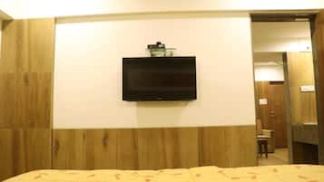 Rollaway beds, free WiFi