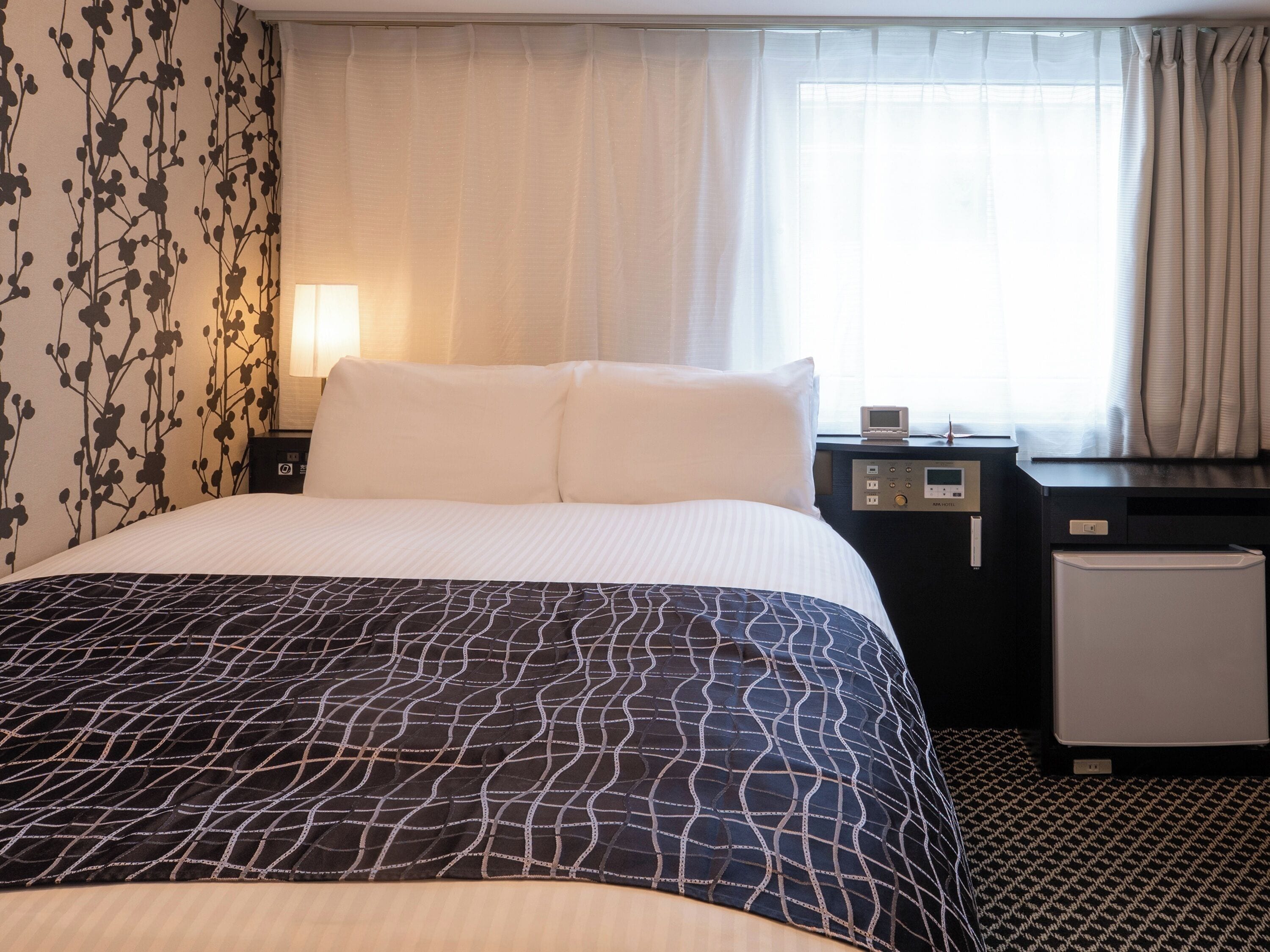 Chambre Standard, non-fumeurs (For 2 guests) | Couette en duvet d'oie, bureau, rideaux occultants, Wi-Fi gratuit