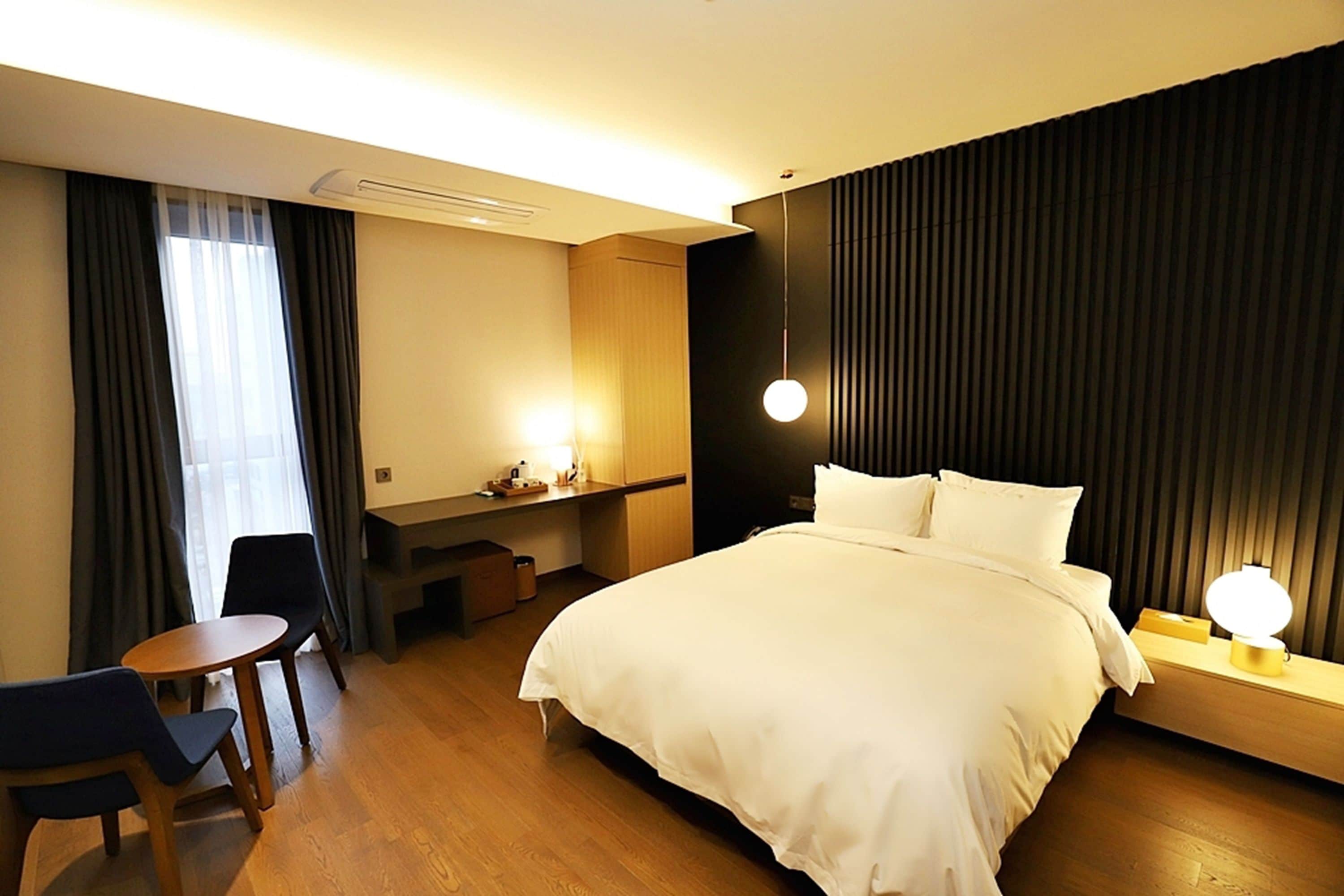 superior double room | individually decorated, individually furnished, free wifi