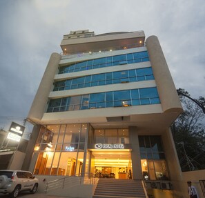Front of property - evening/night - NS Royal Hotel (Cebu City)