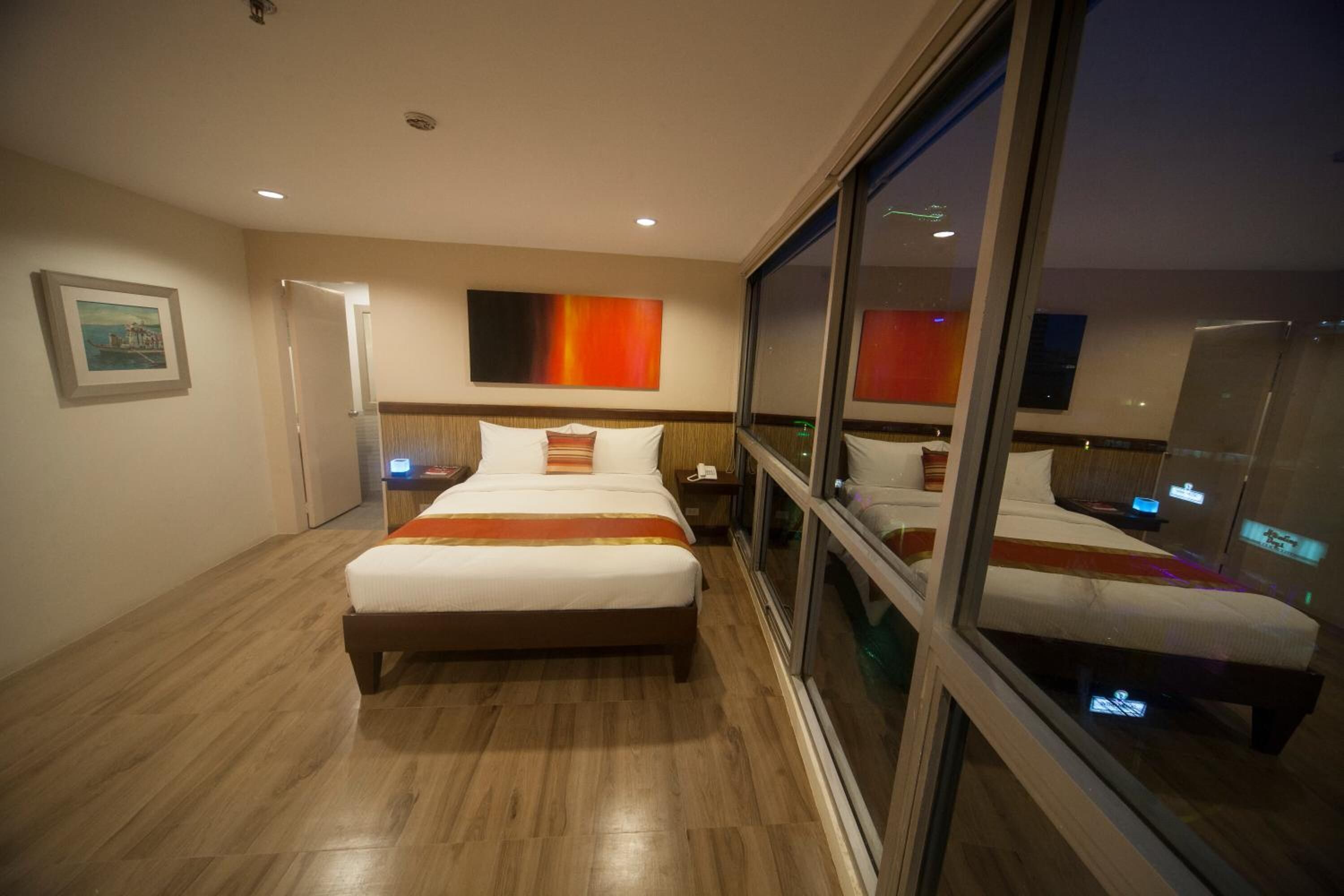 Foto - NS Royal Hotel