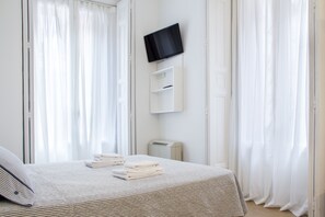 Large Double Room | Balcony