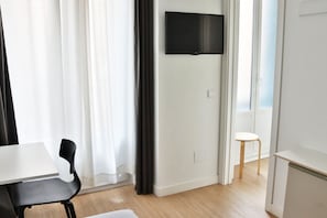 Single Room - Hostal La Zona (Madrid)