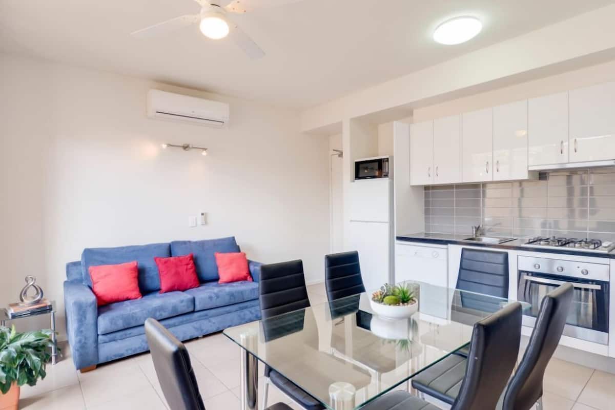 Standard Apartment, 1 Bedroom, Jetted Tub | Private kitchen
