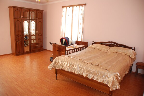 Apartment, 3 Bedrooms