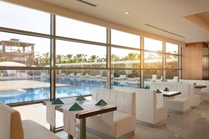 3 restaurants, breakfast, lunch, dinner served; international cuisine  - Armas Life Belek (Serik)