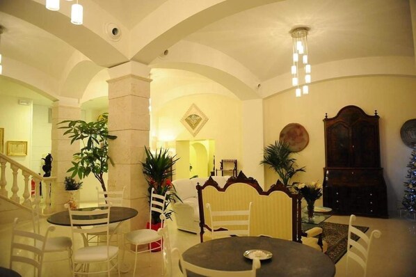 Dining - Le Dodici Lune (Montecorvino Rovella)