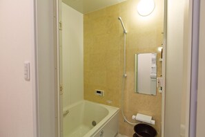 Family Apartment, 2 Bedrooms | Bathroom