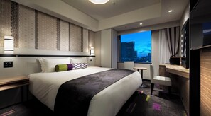 Queen Room, Non Smoking (21 square meters) | Down duvets, in-room safe, desk, blackout curtains - Hotel Monterey Le Frere Osaka (Osaka)