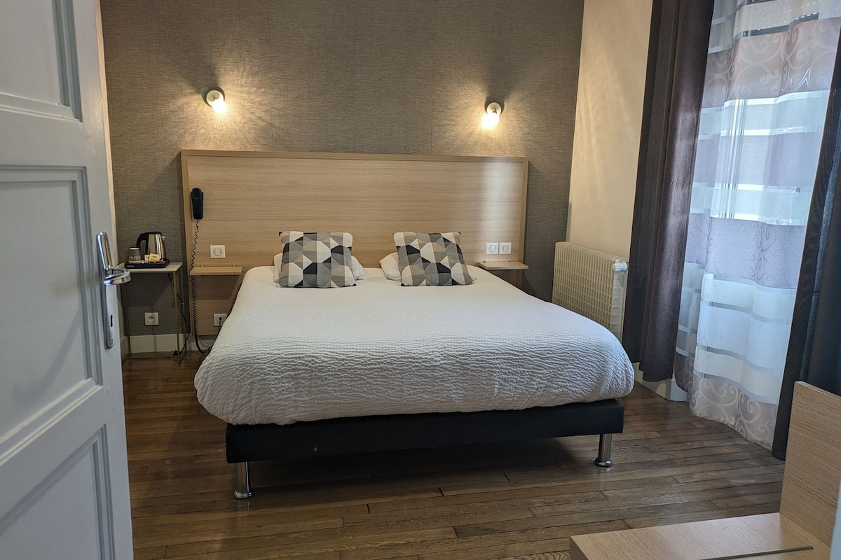 comfort double room | 1 bedroom, free wifi, bed sheets