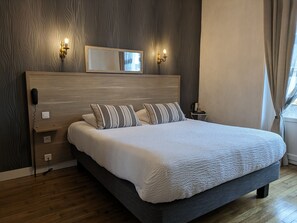 Habitació doble Comfort | Wifi gratuïta i roba de llit
