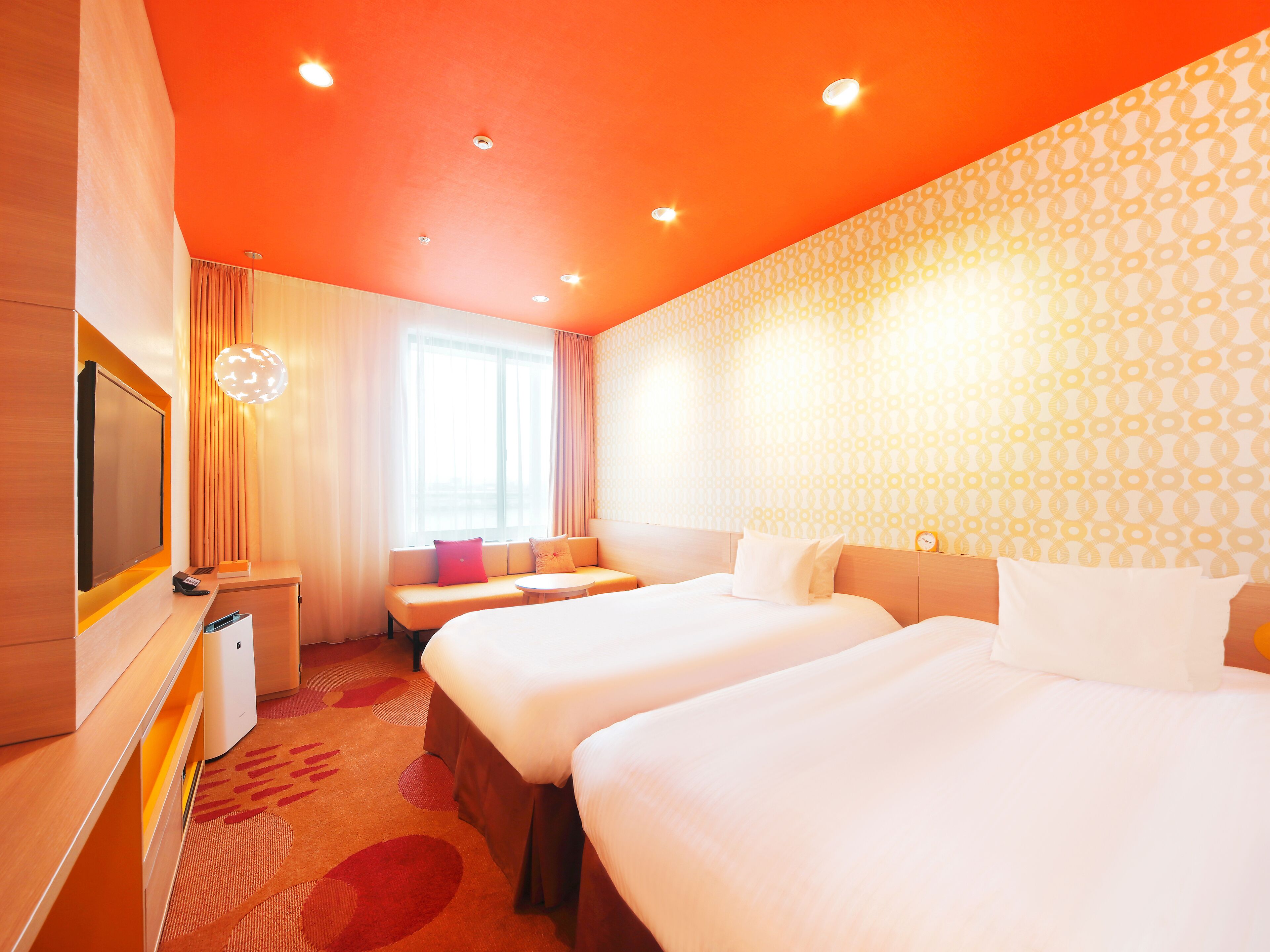 Bộ đồ giường cao cấp, két bảo mật tại phòng, màn/rèm cản sáng 