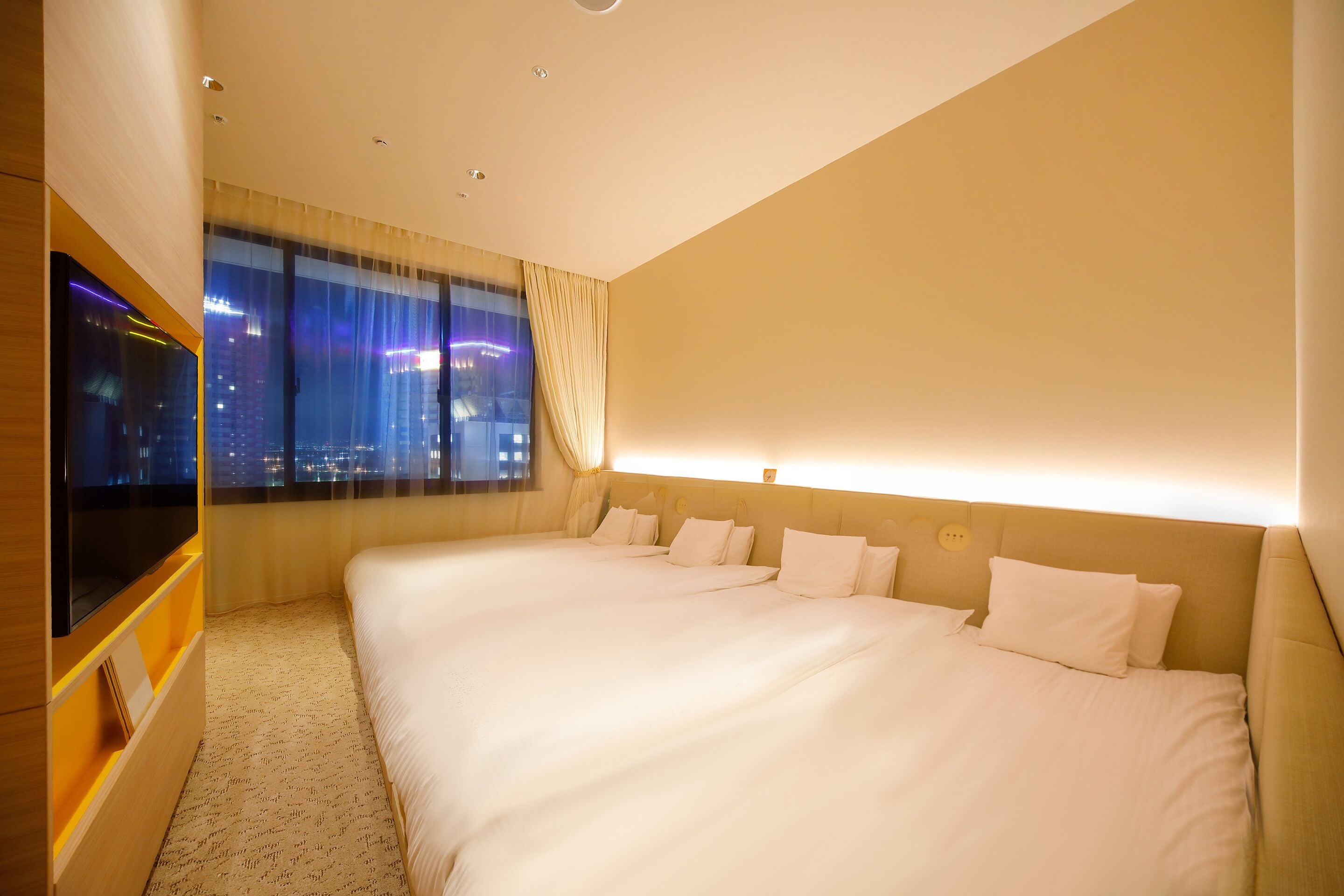 premium bedding, in-room safe, blackout curtains, iron/ironing board