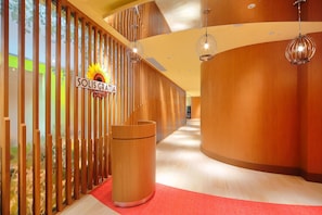 Breakfast served - HOTEL UNIVERSAL PORT VITA (Osaka)