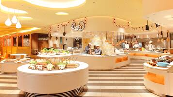Daily buffet breakfast for a fee