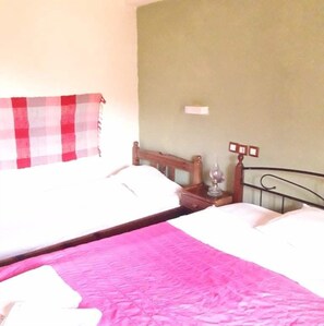 Classic-Dreibettzimmer | Schallisolierte Zimmer, kostenloses WLAN