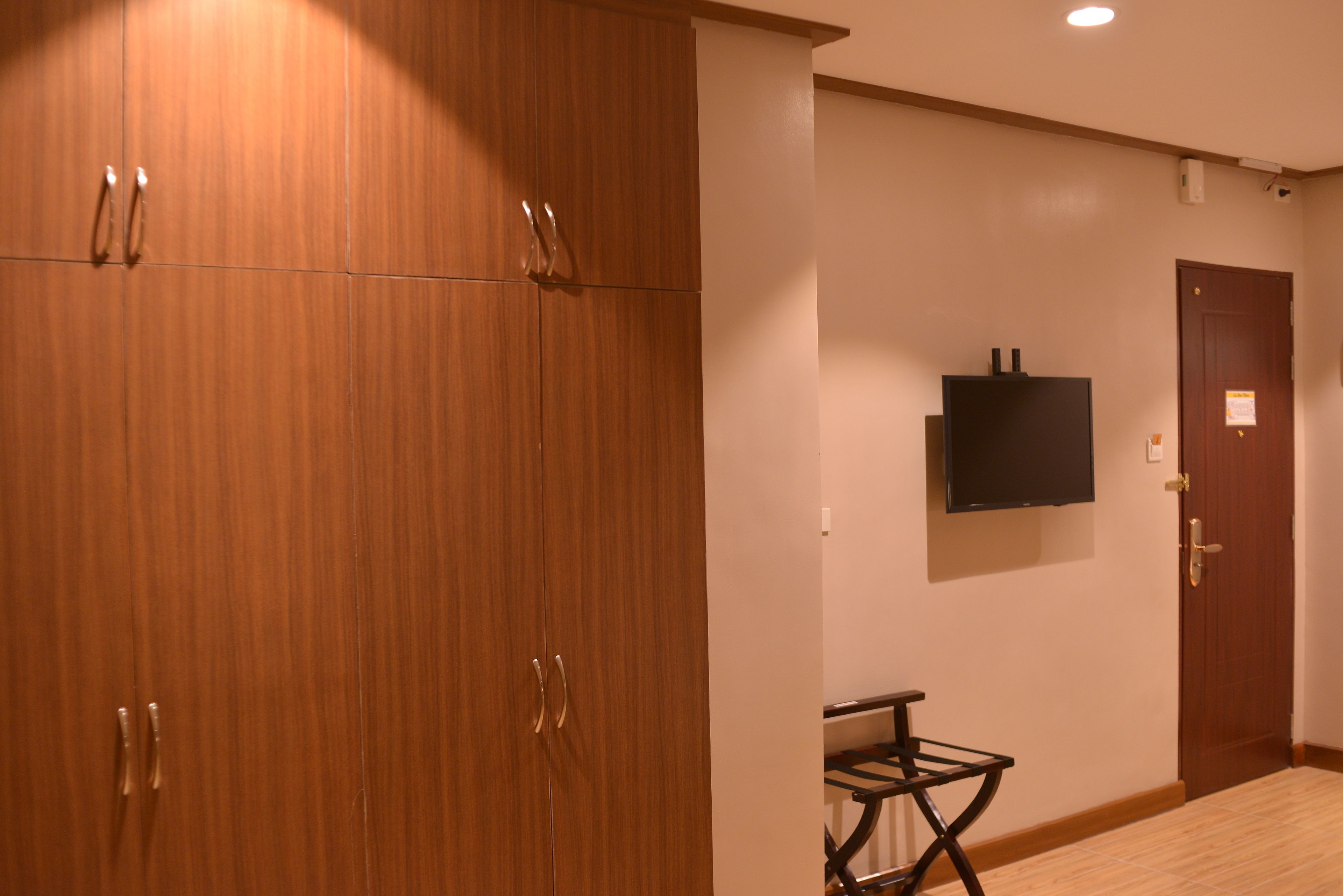 studio type | 1 bedroom, in-room safe, rollaway beds, free wifi