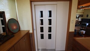 Unclassified image, 3 of 17, button - Wonder House (Uruma)