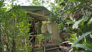 Individually decorated, individually furnished, blackout curtains - Camping La Clé des Champs (Calvi)