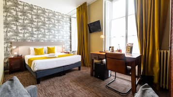 Comfort Double Room | Desk, soundproofing, iron/ironing board, free WiFi