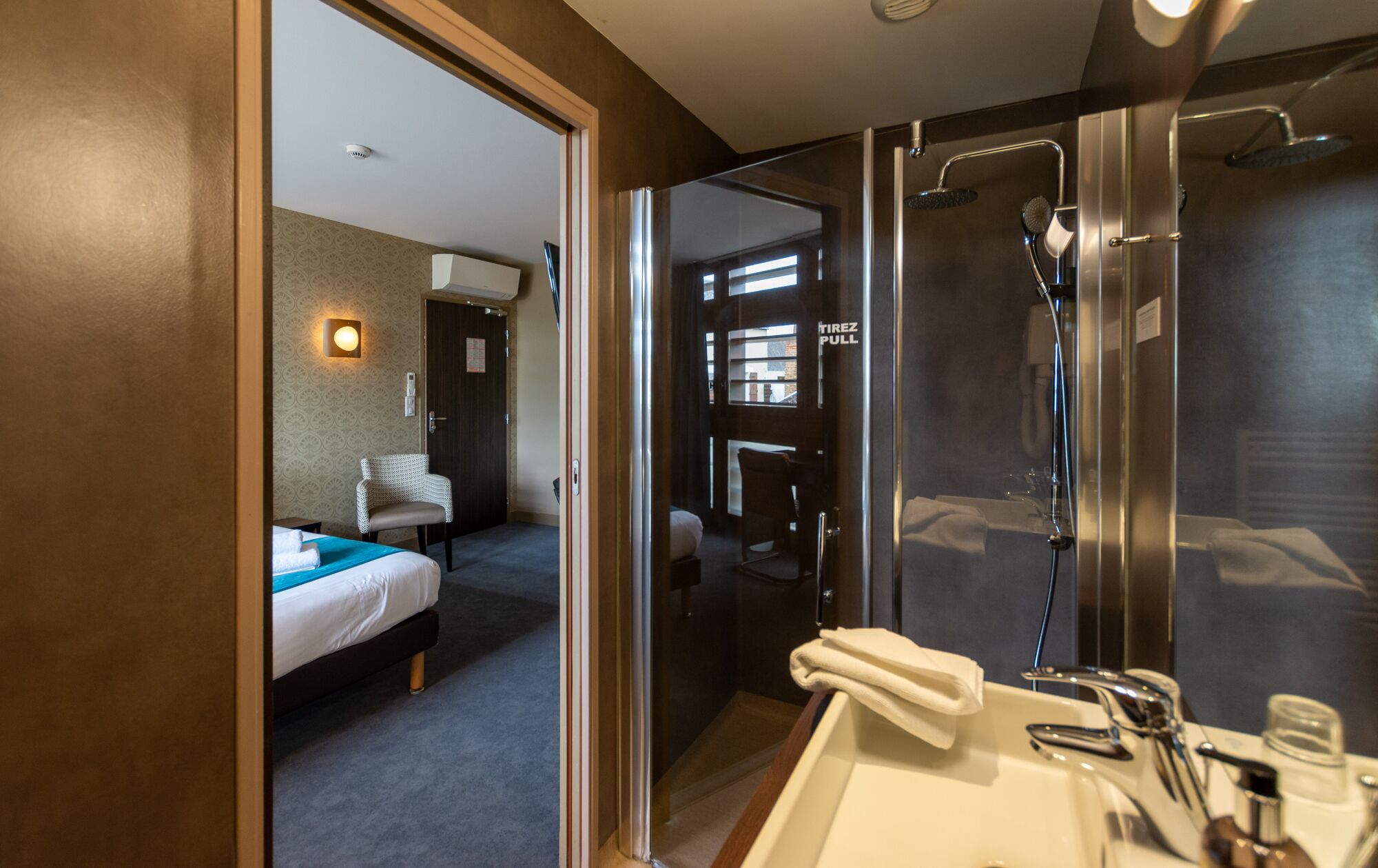 triple room | bathroom | shower, hair dryer, towels