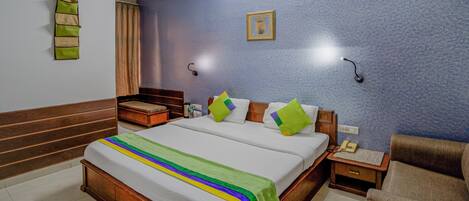 Camera Standard | Una scrivania, insonorizzazione, Wi-Fi gratuito