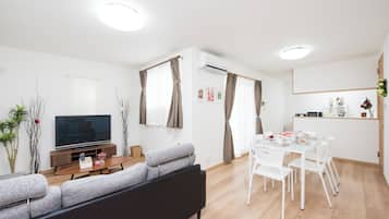 Japanese House | In-room dining