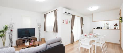 Maison (Japanese Style) | Restauration dans la chambre