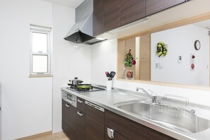 Japanese House | Private kitchenette