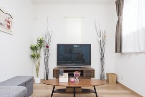 Japanese House | In-room dining