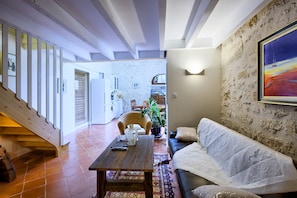 Living area - La Grange d'Oustaud (Verac)