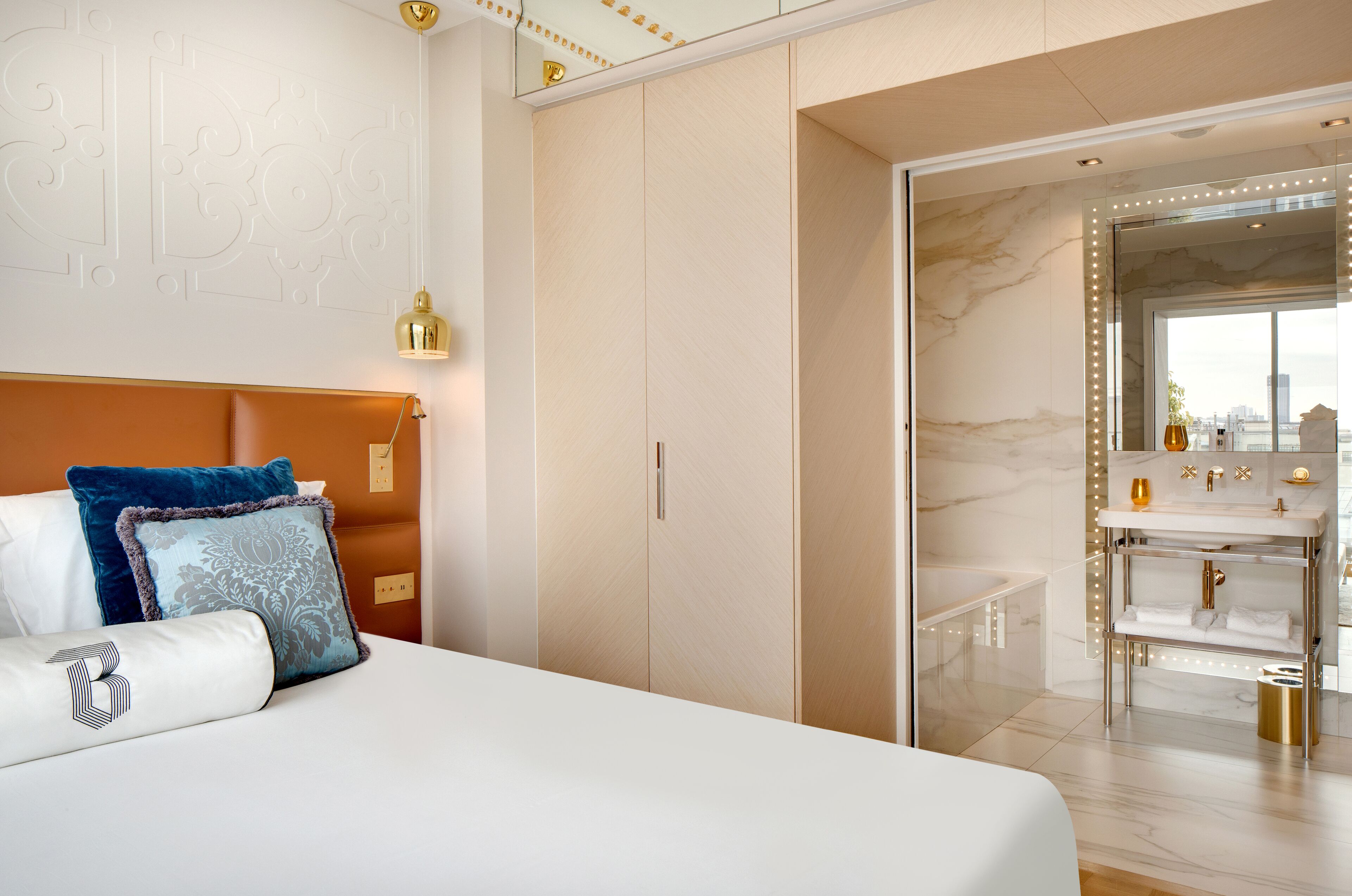 Premium bedding, minibar, in-room safe, desk