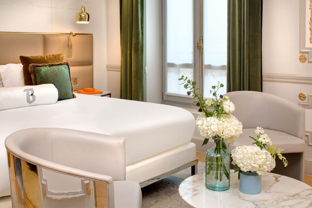 Premium bedding, minibar, in-room safe, desk