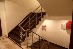 Staircase - Hotel Geetasaar (New Delhi)